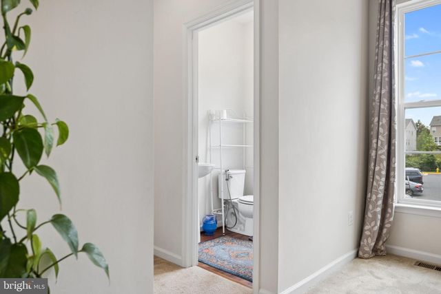 8284 CLAY LN, Manassas, VA 20110