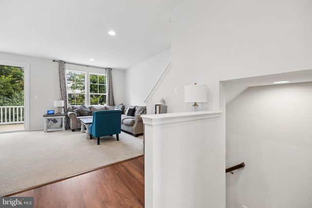 8284 CLAY LN, Manassas, VA 20110