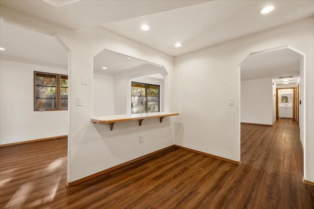 1843 SE Moorwood Court, Bend, OR 97702