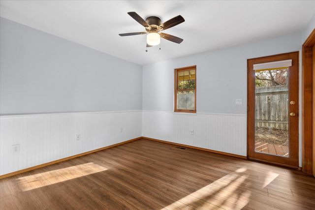 1843 SE Moorwood Court, Bend, OR 97702