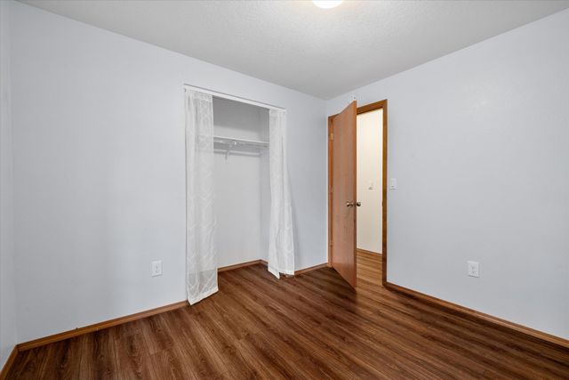 1843 SE Moorwood Court, Bend, OR 97702