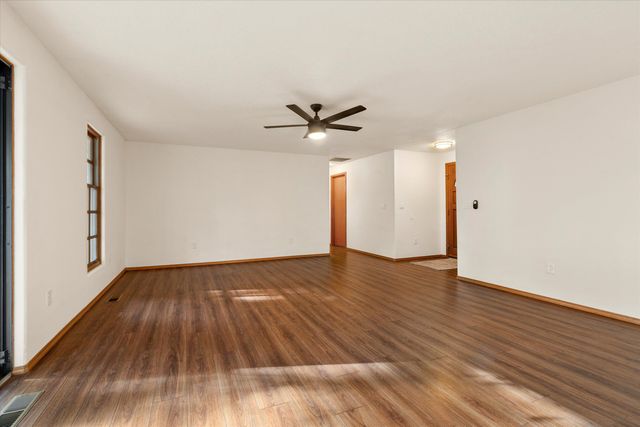 1843 SE Moorwood Court, Bend, OR 97702