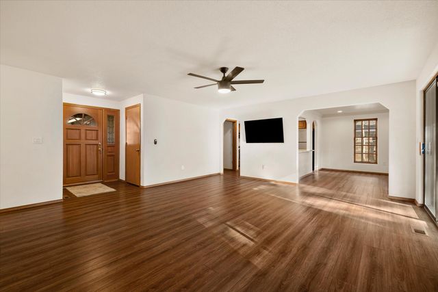 1843 SE Moorwood Court, Bend, OR 97702