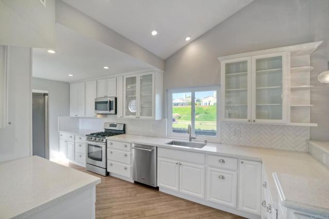 829 Okra Court, Carlsbad, CA 92011