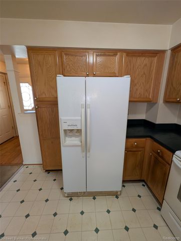 7896 Rivergate Drive 19, Westland, MI 48185