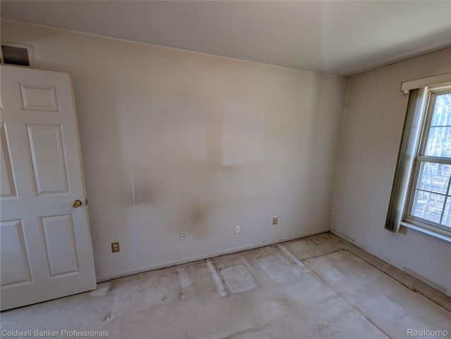 7896 Rivergate Drive 19, Westland, MI 48185