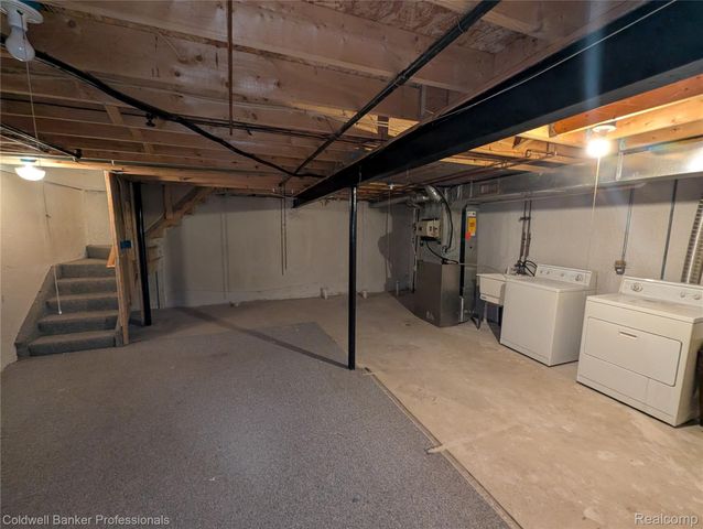 7896 Rivergate Drive 19, Westland, MI 48185