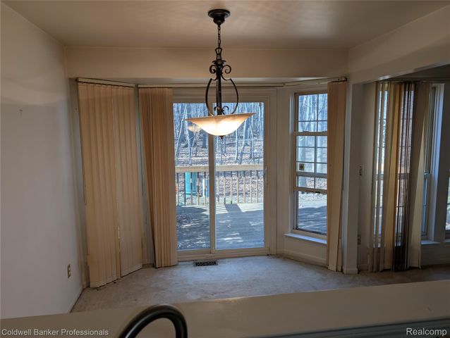 7896 Rivergate Drive 19, Westland, MI 48185