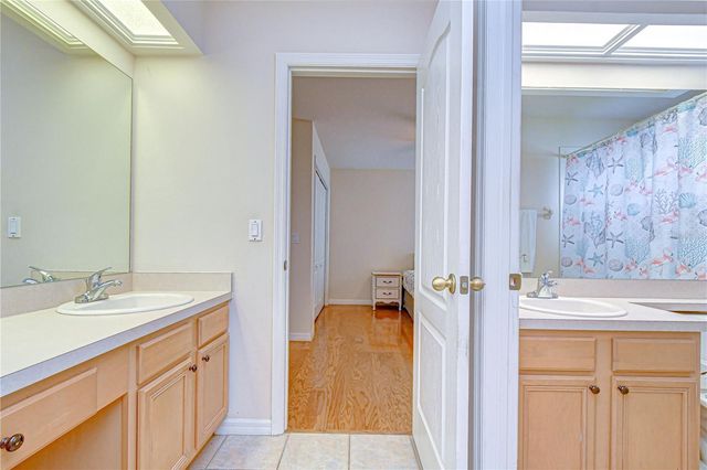 2833 MOSSY TIMBER TRAIL, Valrico, FL 33596