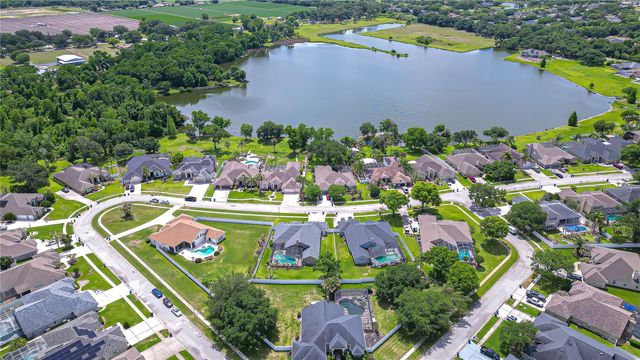 2833 MOSSY TIMBER TRAIL, Valrico, FL 33596