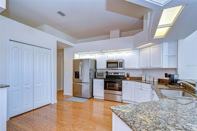 2833 MOSSY TIMBER TRAIL, Valrico, FL 33596