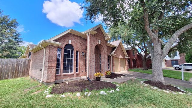 17122 Canterbury Green Court, Sugar Land, TX 77498