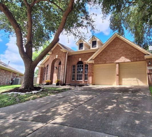 17122 Canterbury Green Court, Sugar Land, TX 77498