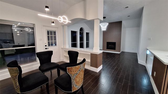 17122 Canterbury Green Court, Sugar Land, TX 77498