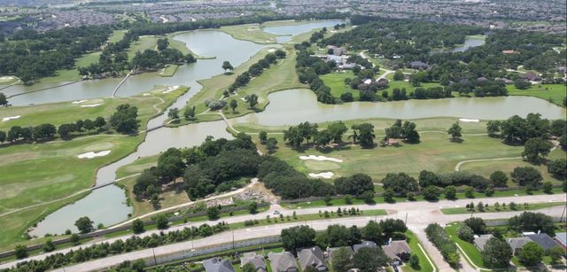 17122 Canterbury Green Court, Sugar Land, TX 77498