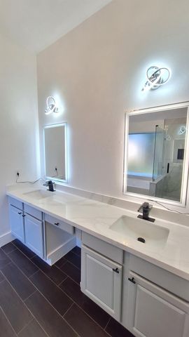 17122 Canterbury Green Court, Sugar Land, TX 77498