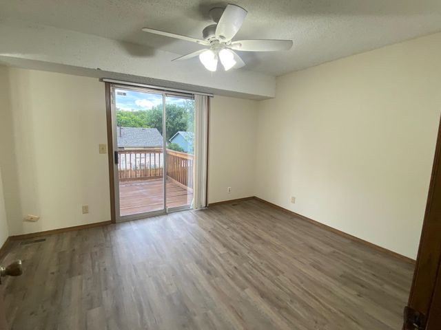 1928 N Reca St, Wichita, KS 67212