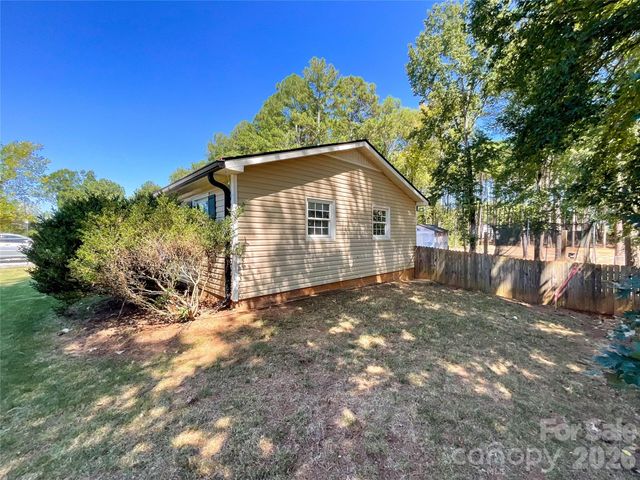 412 N Secrest Avenue, Monroe, NC 28110
