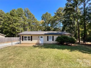 412 N Secrest Avenue, Monroe, NC 28110