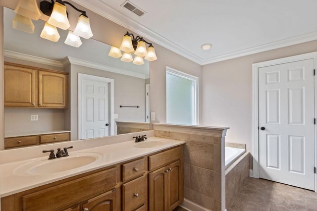 100 Brook Hollow Drive, SE, Cleveland, TN 37323