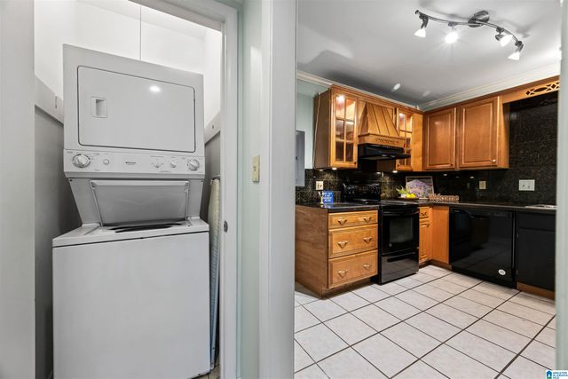 57 Hanover Cir S Apt 113, Birmingham, AL 35205