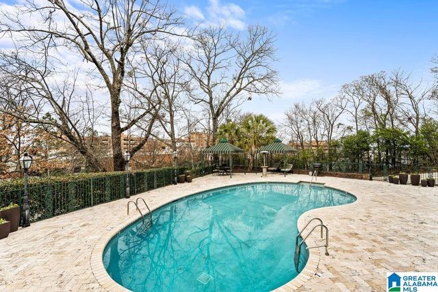 57 Hanover Cir S Apt 113, Birmingham, AL 35205