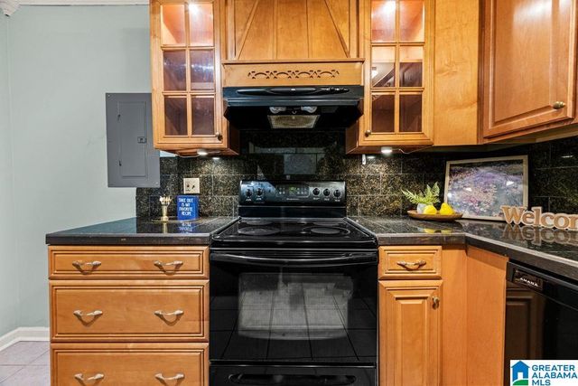 57 Hanover Cir S Apt 113, Birmingham, AL 35205