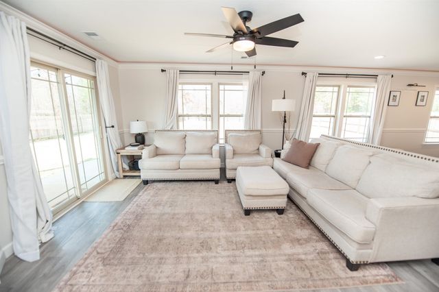 430 Bud Farmer Place, Inman, SC 29349