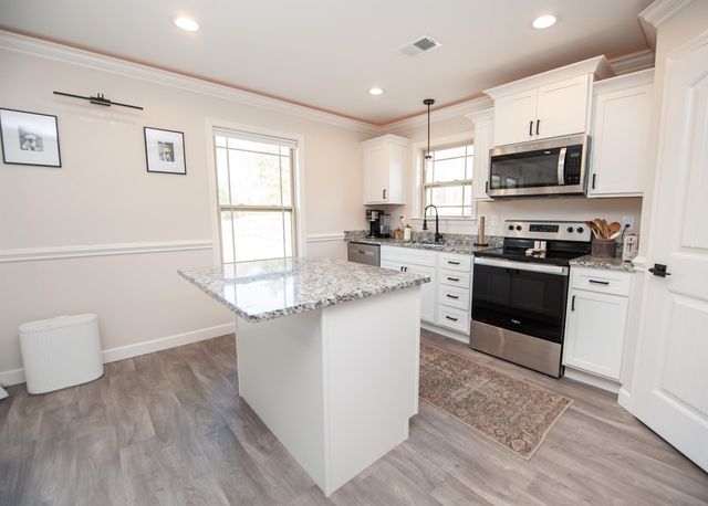 430 Bud Farmer Place, Inman, SC 29349