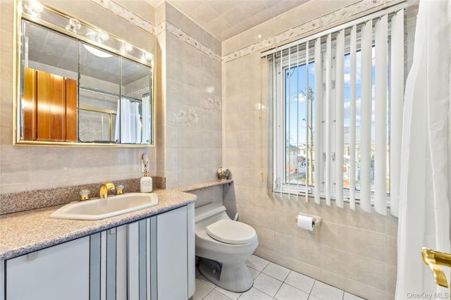 119-20 9th Avenue, College Point, NY 11356