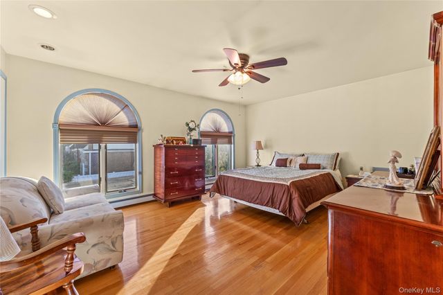 119-20 9th Avenue, College Point, NY 11356