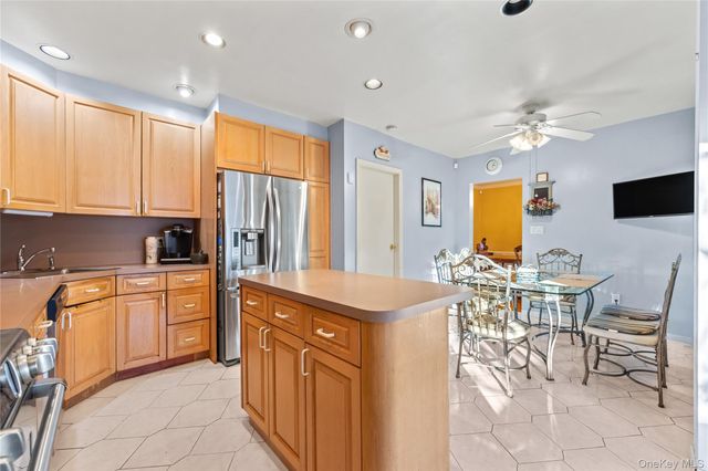 119-20 9th Avenue, College Point, NY 11356