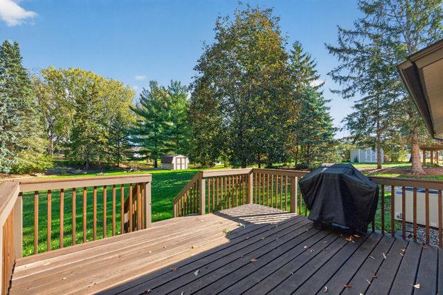 1949 Timber Wolf Trail N, Eagan, MN 55122
