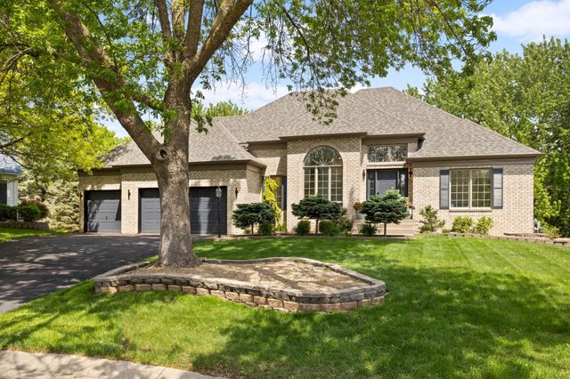 802 Spring Hill Court, Woodbury, MN 55125