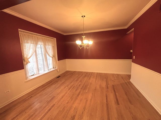 720 Evergreen Lane, Sugar Grove, IL 60554