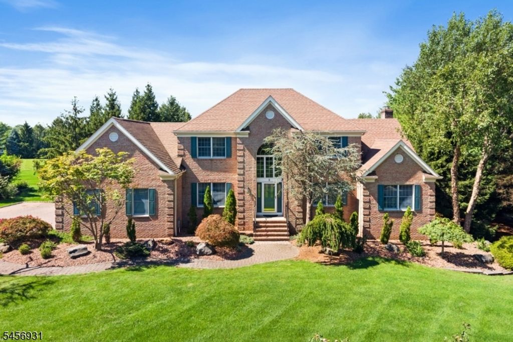 2 Daltrui Dr, Hillsborough Twp., NJ 08844 — exterior