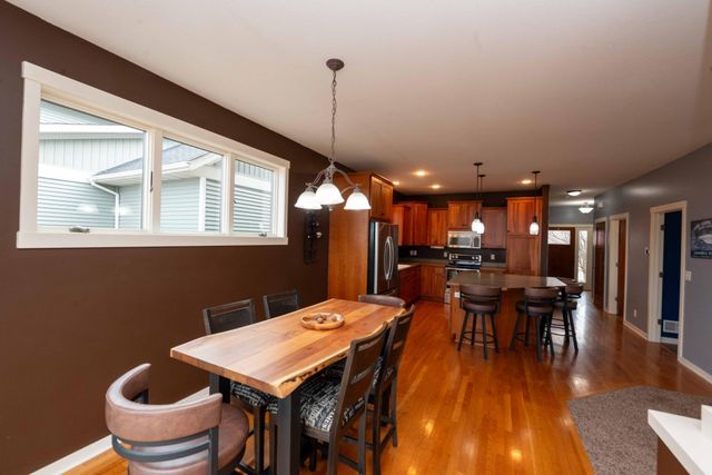 11446 Balsam Way, Woodbury, MN 55129