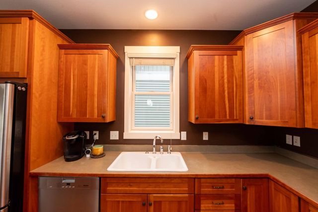 11446 Balsam Way, Woodbury, MN 55129