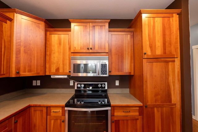 11446 Balsam Way, Woodbury, MN 55129