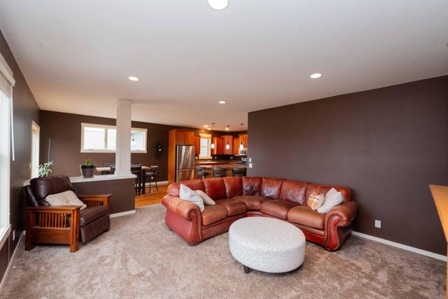 11446 Balsam Way, Woodbury, MN 55129