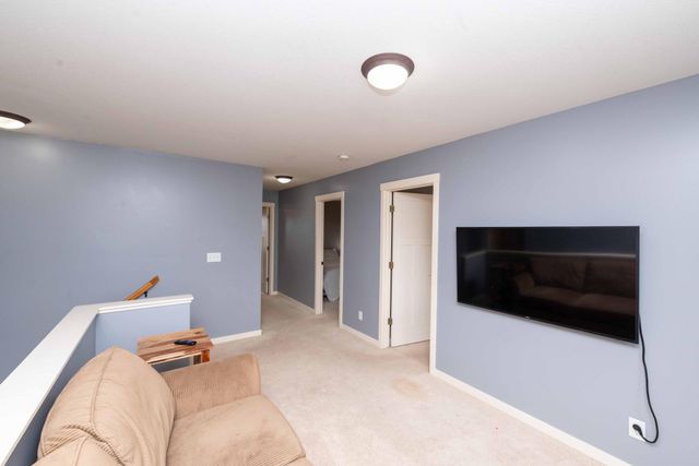 11446 Balsam Way, Woodbury, MN 55129