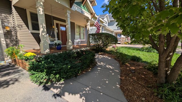 11446 Balsam Way, Woodbury, MN 55129