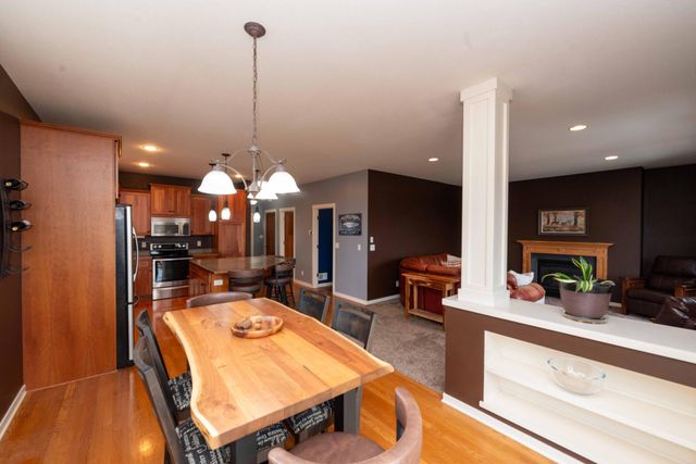 11446 Balsam Way, Woodbury, MN 55129