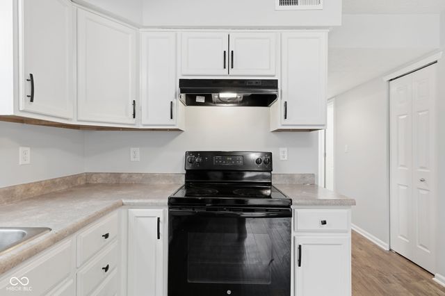 15143 SilverCharm Drive, Noblesville, IN 46060