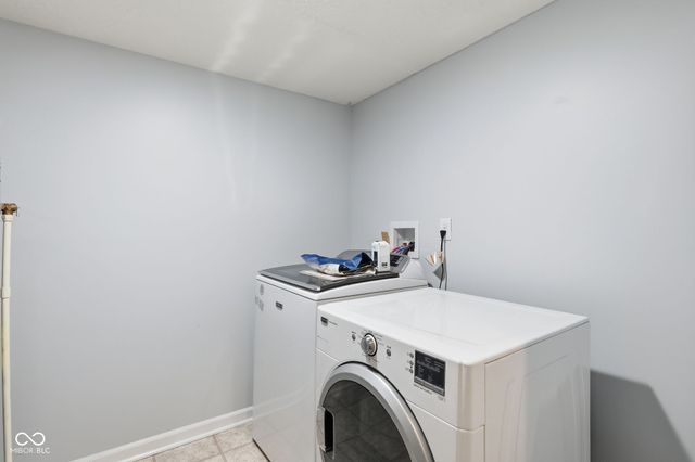 15143 SilverCharm Drive, Noblesville, IN 46060