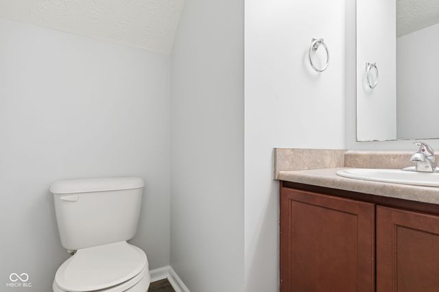 15143 SilverCharm Drive, Noblesville, IN 46060