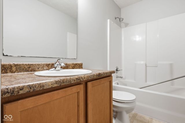 15143 SilverCharm Drive, Noblesville, IN 46060