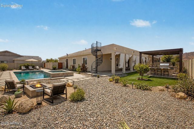 8428 S 16TH Drive, Phoenix, AZ 85041