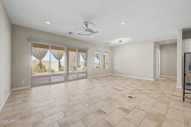 8428 S 16TH Drive, Phoenix, AZ 85041