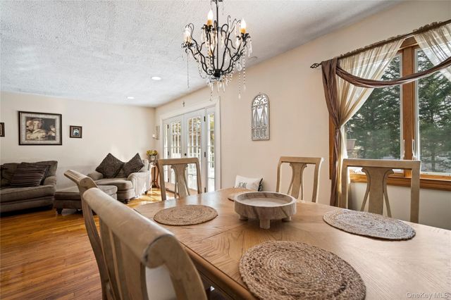 25 State Place, Huntington, NY 11743